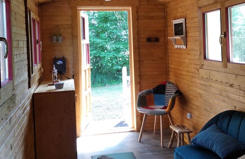 Le Vieil-Bauge House | Les 2 roulottes du moulin de palet