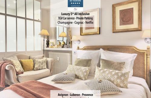Avignon City Centre Apartment | LES ANGES DELUXE AVIGNON - Exclusive Romantic Home - Private Luxury Tours