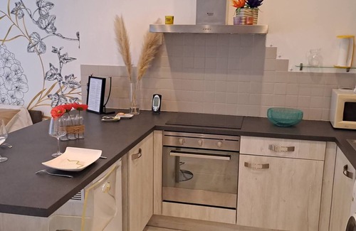 Cholet Apartment | Les Arcades Studio Coeur De Ville, Cholet, Wi-fi, Netflix, Canal