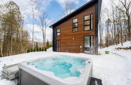 Grenville-sur-la-Rouge Ski Chalet | Les aurores