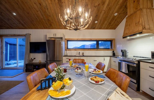 Matawinie Regional County Municipality Ski Chalet | Les Boisés de la rivière noire