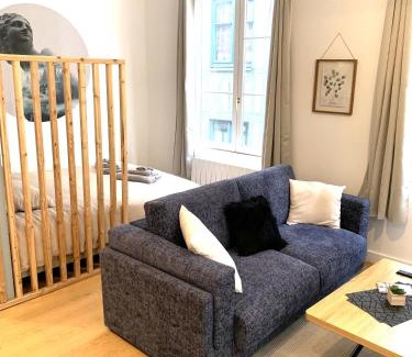 Quartier Vieux Marche-Cathedrale Apartment | Les Bons Enfants 2