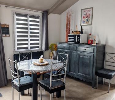 Les Boucholeurs House | LES BOUCHOLEURS