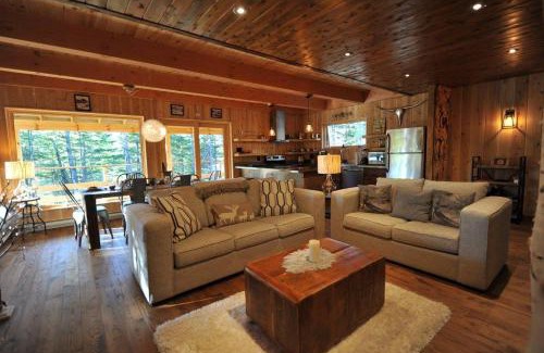 La Malbaie Ski Chalet | Les Bouleaux - Les Chalets Spa Canada