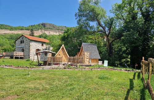 Saint-Diery House | Les cabanes féeriques du Cheix