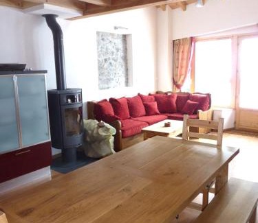 Villar-d'Arene Apartment | Les Cabasses 8 - Housing in a village house