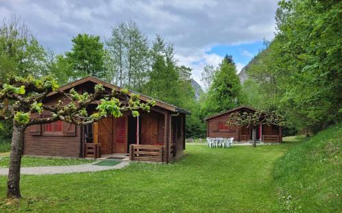 Saurat Ski Chalet | LES CHALETS de MONTORGUEIL