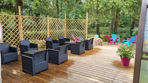 Saumur Apartment | Les Chalets de SAUMUR, Piscine & Parc boisé, 100m du CadreNoir