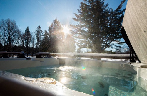 Saint-Raymond Ski Chalet | Les Chalets Tourisma - Le Pin Royal