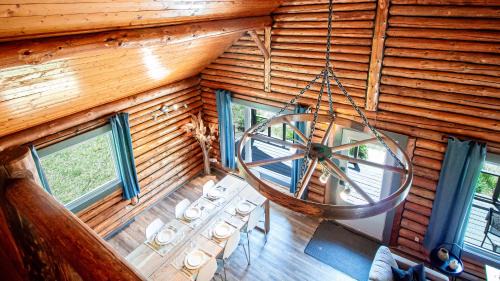 Saint-Leonard-de-Portneuf Ski Chalet | Les Chalets Tourisma - Chalet en bois rond avec spa - Chalet du 4e