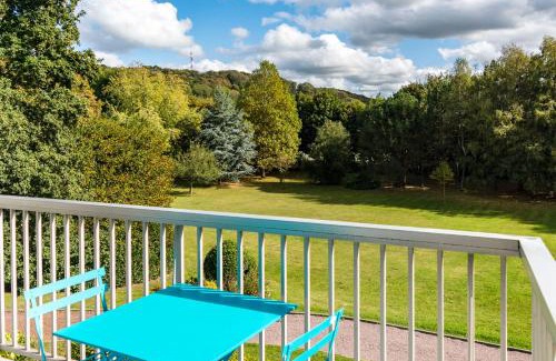Etretat Apartment | Les charmes Du Bosquet Parc d'Amour et Nature Parking Privé Sécurisé