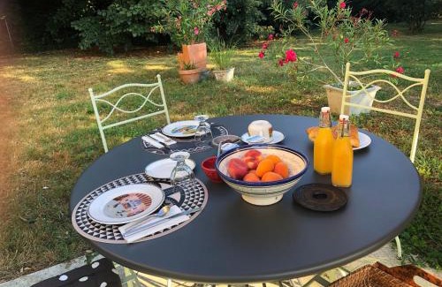Montauban House | Les Dames Noires