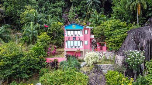 Mahe Island House | Les Elles Guesthouse Self Catering