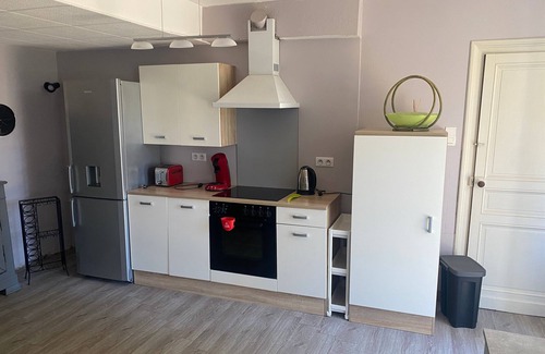 Le Fleix Apartment | Les Fleurs - Appt avec piscine partagée