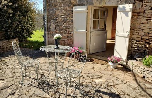 Sainte-Eulalie-d'Ans Bed & Breakfast | Les Fleurs d'Ans