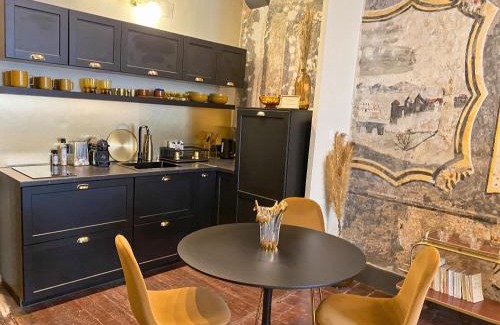 Tournus Apartment | Les Fresques de Camille