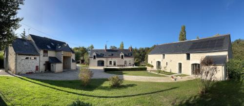Saint-Branchs House | Les Gîtes de La Pellerie - 2 piscines intérieur & extérieur - Touraine - 3 gîtes - familial, calme, campagne