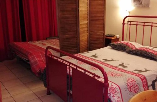 La Chapelle-devant-Bruyeres Apartment | Les Gites de l étang :Studio à 20 mn de Gerardmer
