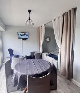 Saint-Paul-les-Dax Apartment | Les hauts du lax T1 Curiste