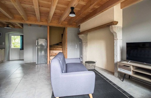 Job House | Les Hirondelles - JOB