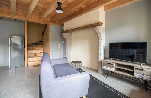 Job House | Les Hirondelles - JOB