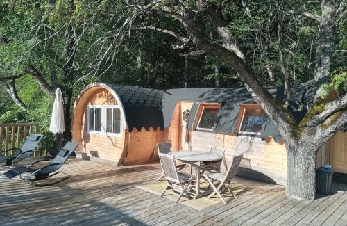 Saint-Vincent-les-Forts Bed & Breakfast | les insolites du villaret