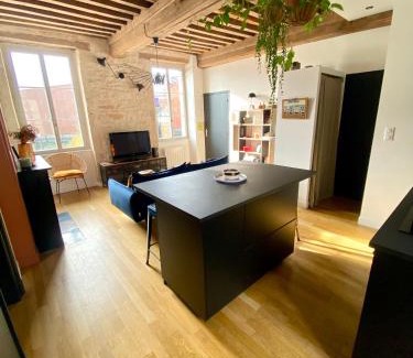 Faubourg-Raines Apartment | Les Jardins de La Cité