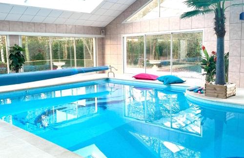 Basse-Goulaine House | Les Jardins de la Muse, piscine couverte, spa et fitness