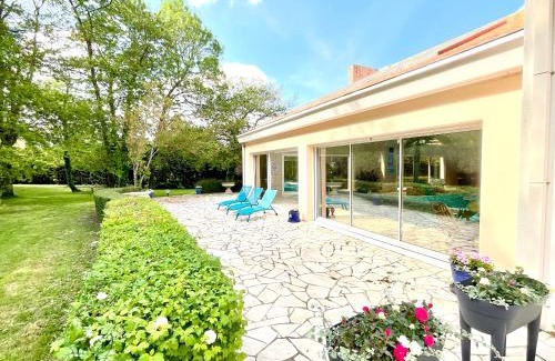 Basse-Goulaine House | Les Jardins de la Muse, piscine couverte, spa et fitness