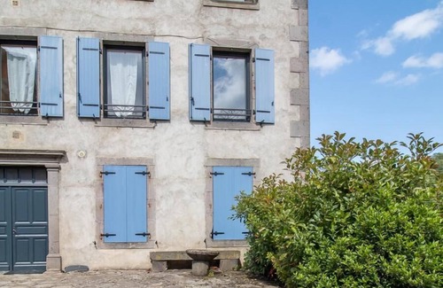 Jassat House | Les Lacs - Murol - Gîte