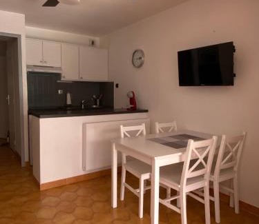 Miramar Apartment | Les locations Cinaureva ­« L'Argentière »
