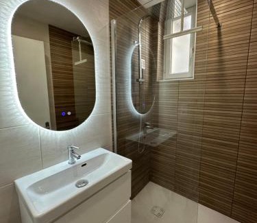 Bagneux Apartment | Les Lotus - Joli F2 rénové