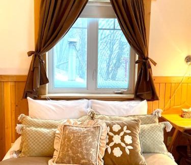 Saint-Antoine-de-l'Isle-aux-Grues Hotel | Les Maisons du Grand Héron