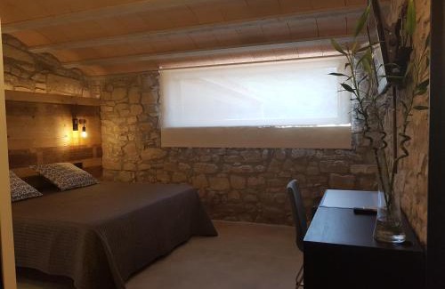 Jorba House | Les Muntades