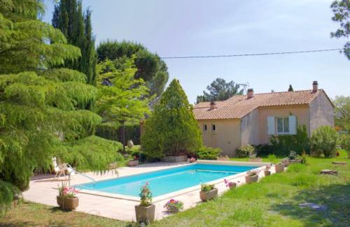 Carpentras Villa | Les murmures du Temps Villa 3 Chambres avec Piscine