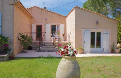 Carpentras Villa | Les murmures du Temps Villa 3 Chambres avec Piscine