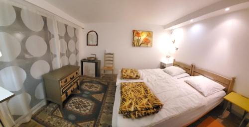 Crecy-en-Brie House | Les Nympheas, au calme, grand jardin à 15 min de Disney