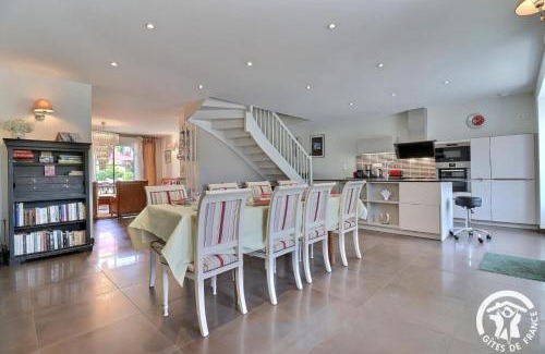 Montreuil-sur-Ille House | Les ormelles