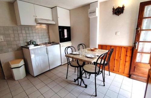 La Chapelle-en-Valgodemard Apartment | Les Oulles 12 - Centre ville - WIFI - Terrasse