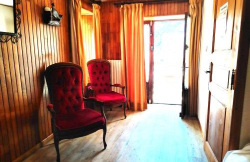 La Chapelle-en-Valgodemard Apartment | Les Oulles 12 Bis - centre ville - WIFI