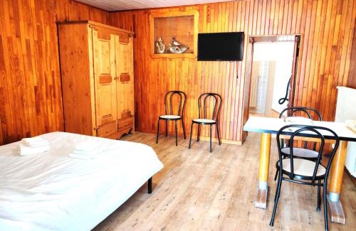 La Chapelle-en-Valgodemard Apartment | Les Oulles 12 Bis - centre ville - WIFI