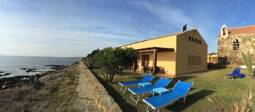 Stintino House | LES PIEDS DANS L EAU