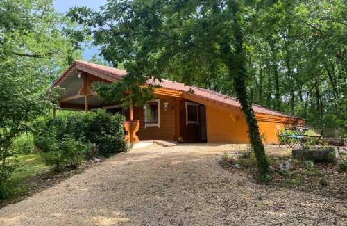 Mauroux Ski Chalet | LES REFUGES DU LOT Le Cosy