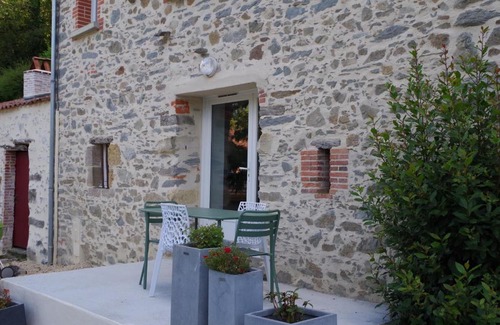 Le Boupere House | Les Rives du Lay