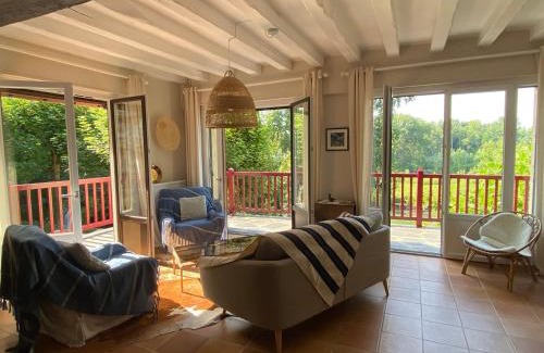 Courcay House | Les rives enchantées
