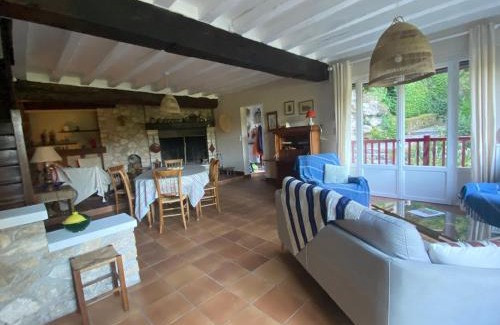 Courcay House | Les rives enchantées