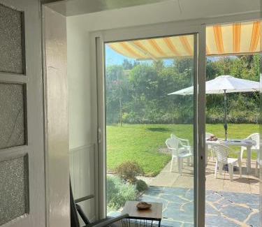 Les Rosiers-sur-Loire House | Les roses de l'Olivier