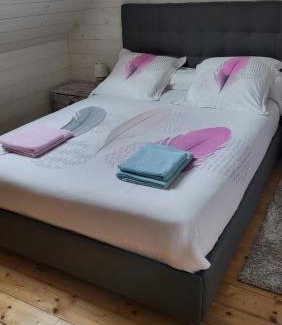 Murat-le-Quaire Bed & Breakfast | Les Roses Des Bois