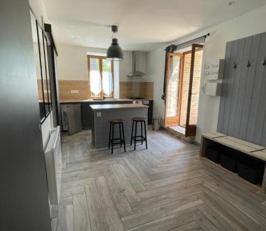 Villethierry House | Les sereins