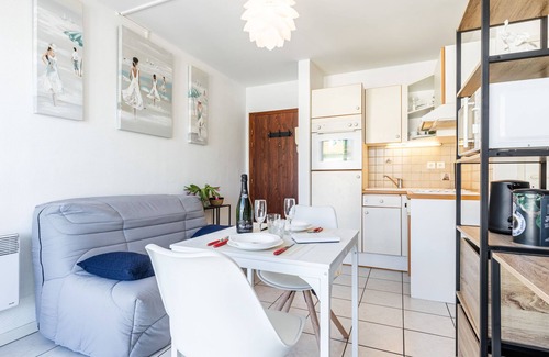 Pontaillac Apartment | Les Sternes by Interhome